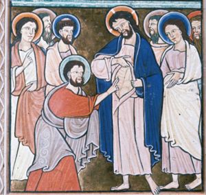 with his left hand covered, Thomas touches with his right hand the wound in Christ's side, which Christ shows him by pulling up his shirt; one of the apostles makes a speaking gesture with his right hand in front of his chest.
